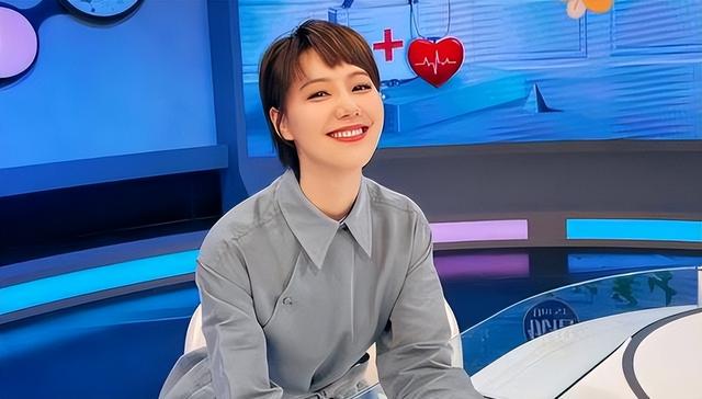 讨好大佬，陪睡上位，遭央视“开除”，她身上的标签哪个才是真的