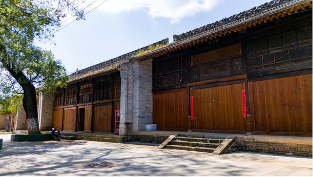 五一走进两当，追寻红色记忆