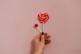 想和中年女人日久生情，做到这3点，她会迷上你图片