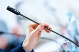 国安部：乘客擅自开启遮光板偷拍军民合用机场，被行拘7日图片