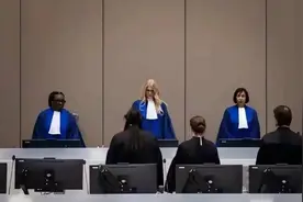 菲警方罕见表态，可能连杜特尔特的女儿都不放过，菲律宾何去何从图片