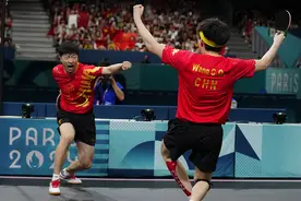 六金马龙，以最好的方式谢幕奥运，他已铸就绝对传奇图片