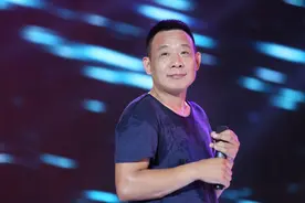 “傻坏蛋”于东来｜封面故事图片