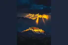 🌄西藏圣境，布达拉沐浴佛光🌟图片