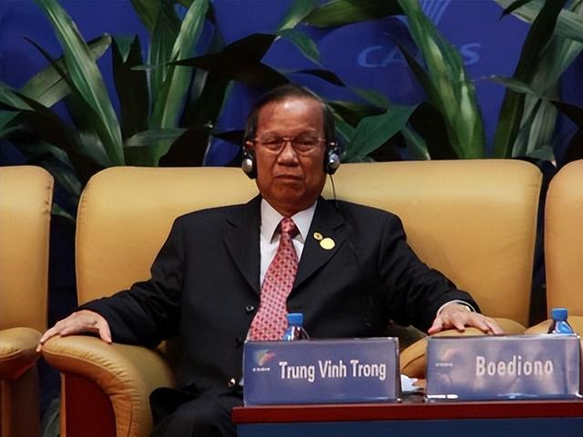 中方等了48小时，越南给的答复果然没让人失望，特朗普算盘落空