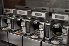 AI炒菜机器人这一赛道要火，京东亿元加注橡鹿科技图片