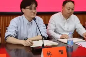 90后副教授出轨女学生，“学术妲己”19次开房，原配宿舍捉奸图片