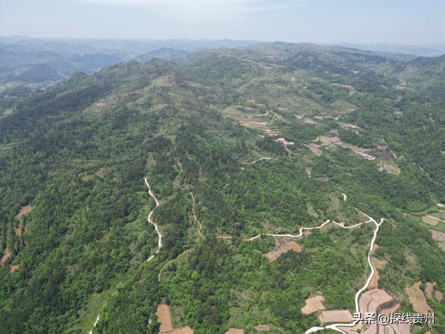 环城贵阳花溪苗王坡越野大环线之青岩段达夯翁拢“冈仁波齐”风景