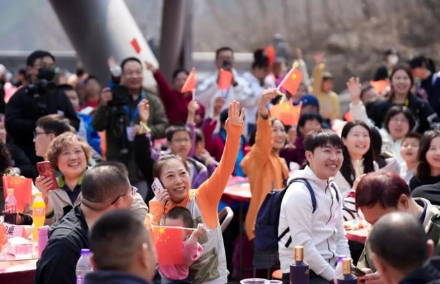 种下希望品味乡野 梨花漫旅・2026首届梨花艺术季植树活动启幕