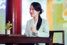 “挖到一名宝藏老师”，800万网友追更图片