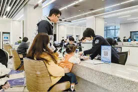 节假日在西安也可申领身份证 多项业务省内“通办”图片