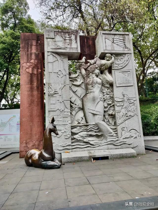 一年四季都可以去打卡的城市绿州麓湖