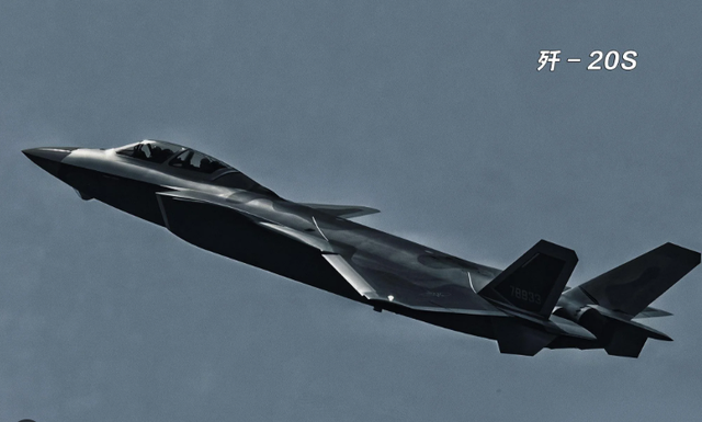 首次实锤，原来歼20S反舰也是好手，可挂16枚弹，静默猎杀敌舰