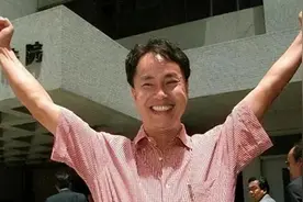 96年贼王张子强拿了李嘉诚10亿，又拿郭炳湘6亿，为何不碰刘銮雄图片