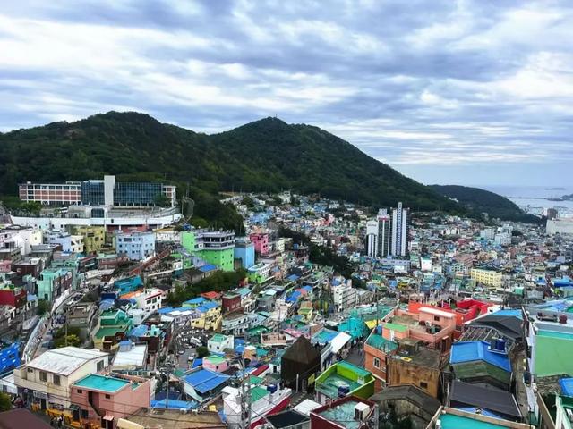 韩国镜像:看见与被看见的旅程