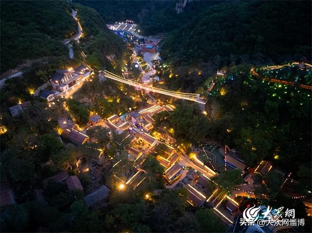 邀您共赴异域山野之约——红叶柿岩夜游4月23日重启，风情季正式启幕