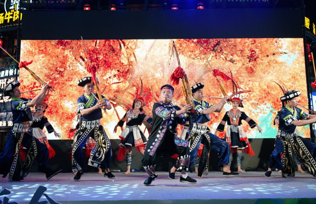 互动量超150万！“这就是黔南”青云市集专场路边音乐会举行