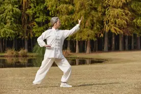 三伏天预警！这些运动特别适合中老年，出汗不多但运动量足图片