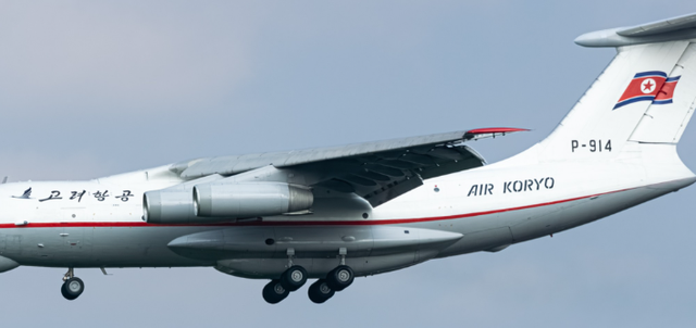 伊尔-76降落加拉加斯！普京这步棋，威慑美国只是表象？