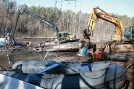 救援车辆“连环陷”，美军找到3名失踪士兵尸体图片