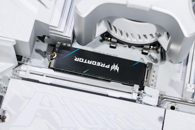 无法拒却的性价比，英特尔Ultra7 265K处理器+Z890主板装机实测
