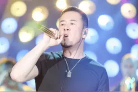 退票风波！杨坤演唱会现场失控，那英门票没人买，汪峰上座率低图片