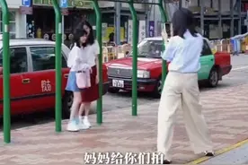 陆毅一家香港度假，16岁贝儿眼睛变化大，双眼皮又深又宽颜值暴涨图片