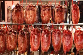 腌腊鱼，“第一步抹盐就废了”，想要腊鱼好吃不发臭，4个要牢记图片