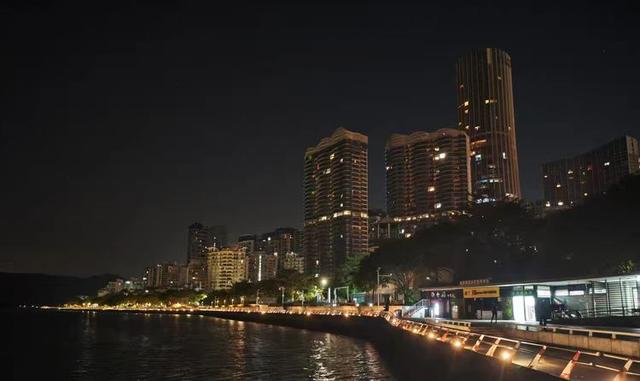 到沙头角看海上日出