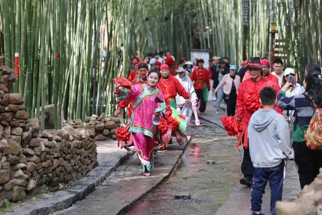 临沂文旅·高光时刻 |《新华社》关注临沂：中国拓展演艺形态丰富文旅市场