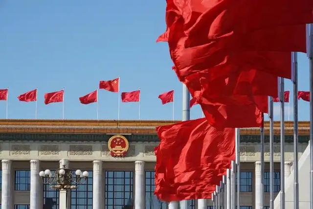 曾趴在中国仁爱礁9000多天的菲律宾军舰,如今已经再也拖不走了!