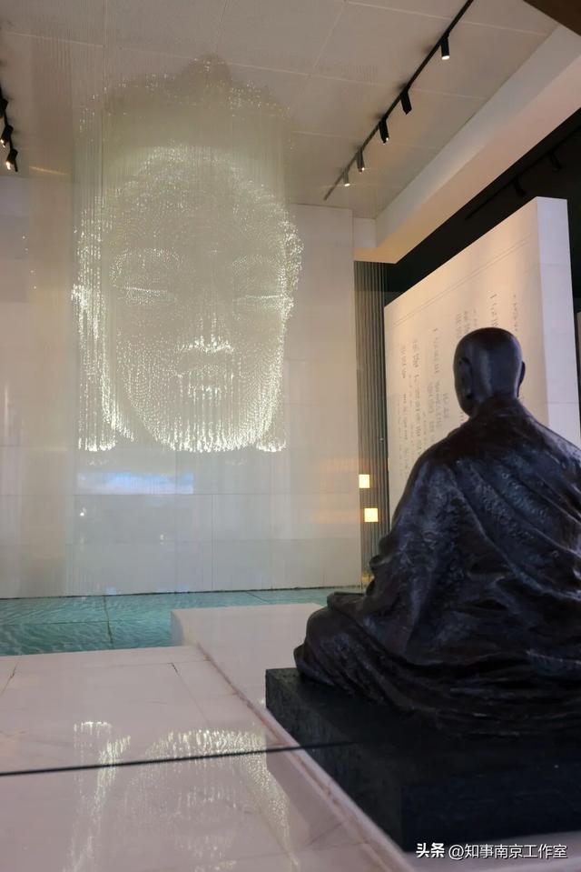 全球市长到南京，点灯