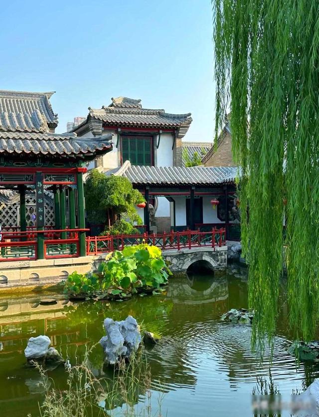 我是上海人，刚从山东潍坊回来	，实在忍不住想说：对潍坊5点印象