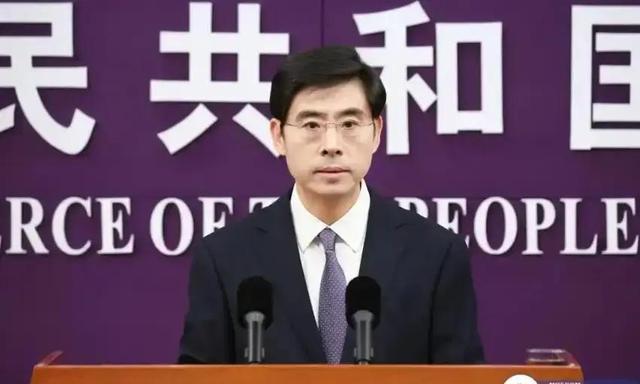 特朗普通报全球，他带领美国赢了中国！话音刚落，中方对美征税