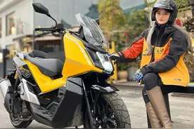 隆鑫发动机配11L油箱和ABS+TCS，这款150水冷踏板竟比125还便宜图片