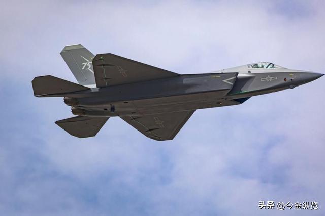 非洲五代机破冰！苏57E悄然成交，买家身份成谜，歼35尽快抢市场