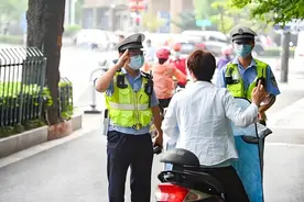 6月1日起，电动车、三轮车上路继续“3必须”，不要被罚才知道图片