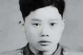 50年朝鲜战场上，18岁新兵因如厕掉队，独自一人击退敌军9次冲锋图片