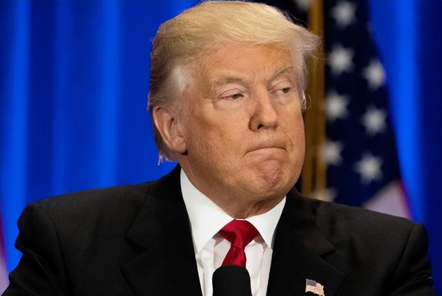 特朗普动真格？禁毒只是幌子，美航母接到特朗普命令驶向委内瑞拉