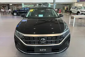 试完帕萨特380龙耀版，我默默劝退了发小图片