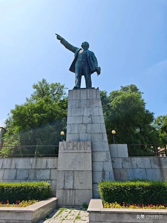 俄罗斯纪行(4)：看胜利广场和火车站