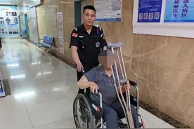 这个医院的保安不一般：秒变家属，贴心服务图片