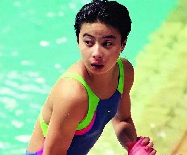 终于等到这天！官媒发文，高调官宣44岁郭晶晶喜讯，霍震霆说对了