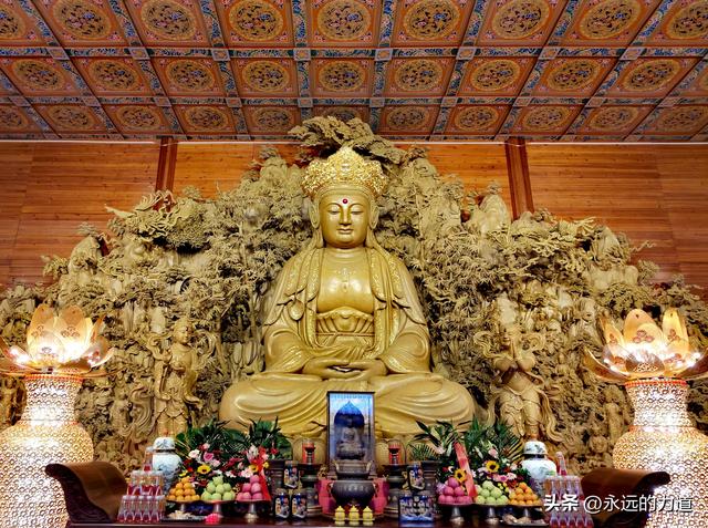 峨眉山金顶·华藏寺