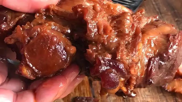 炖牛肉时，最忌焯水和直接下锅炖，教你一招，软烂入味，不腥不柴