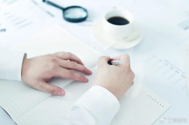 《追风筝的人》：5个维度拆解，为什么它的文字戳中每个人的心事