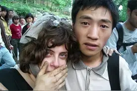 08年汶川地震，四川男孩救下以色列女孩，女孩寻他13年，得偿所愿图片