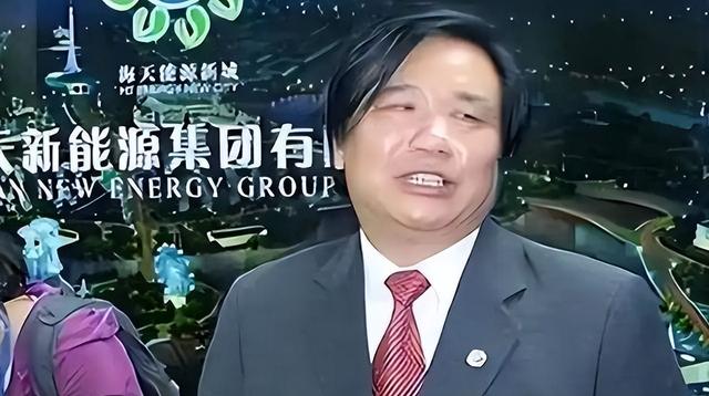 报应来了！捐给美国7千万，满嘴“中国穷关我啥事”，如今破产了