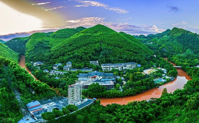 国内必去的 10 大温泉城市，一个比一个治愈，这个寒冬不要错过