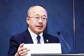 央媒笔杆子竟是日本间谍，潜伏中国三十年，2022年临退休接头被捕图片